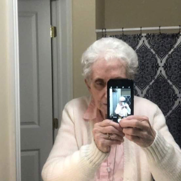 My 83-Year-Old Grandma's First Attempt At A Selfie