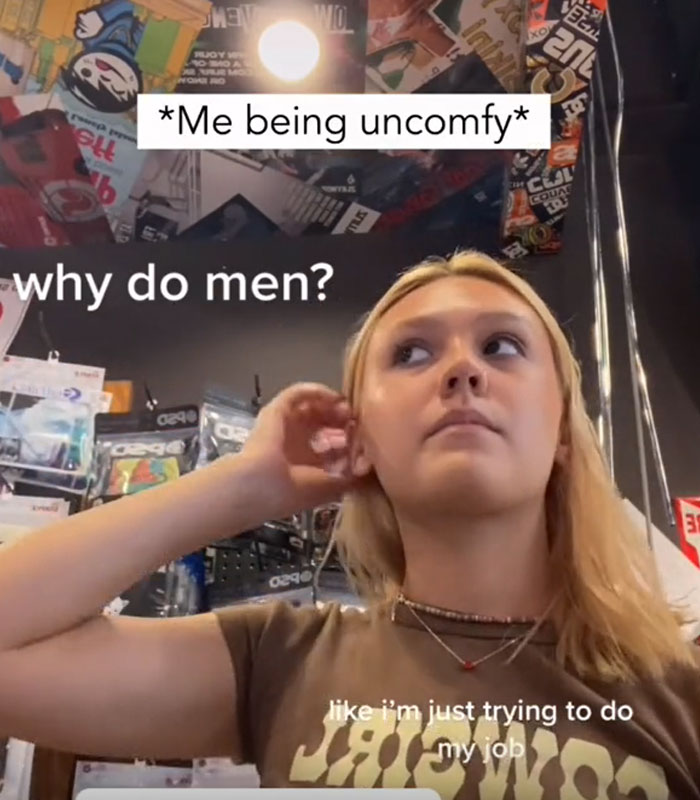 Young Woman Films Her Customer's Cringy Attempts To Hit On Her At Work Despite Her Not Being Interested, Goes Viral