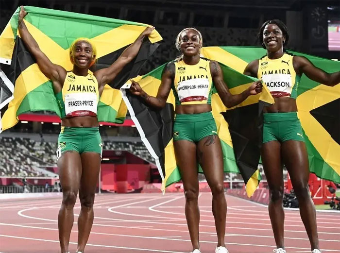 Jamaica se lleva el oro, la plata y el bronce en la final de los 100 metros lisos femeninos en los Juegos Olímpicos de Tokio 2021