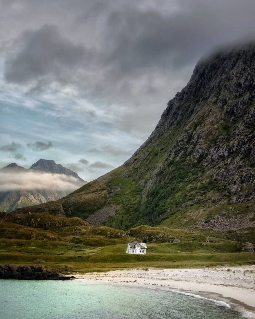 I Search For Abandoned Houses In The Arctic