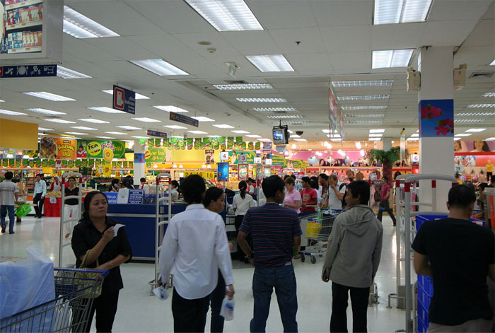 30 Of The Funniest And Weirdest Compliments Folks In This Online Group Got