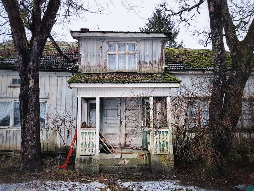I Search For Abandoned Houses In The Arctic