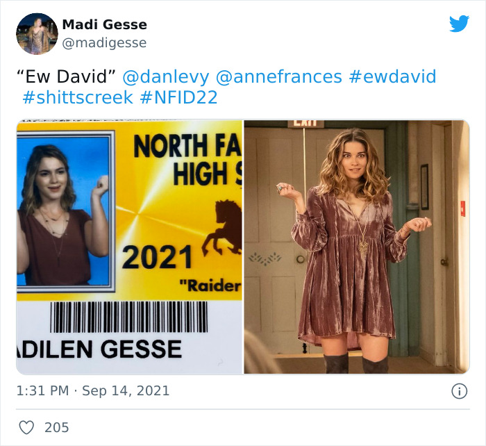 Funny-Id-Photos-High-School-Seniors-Costumes