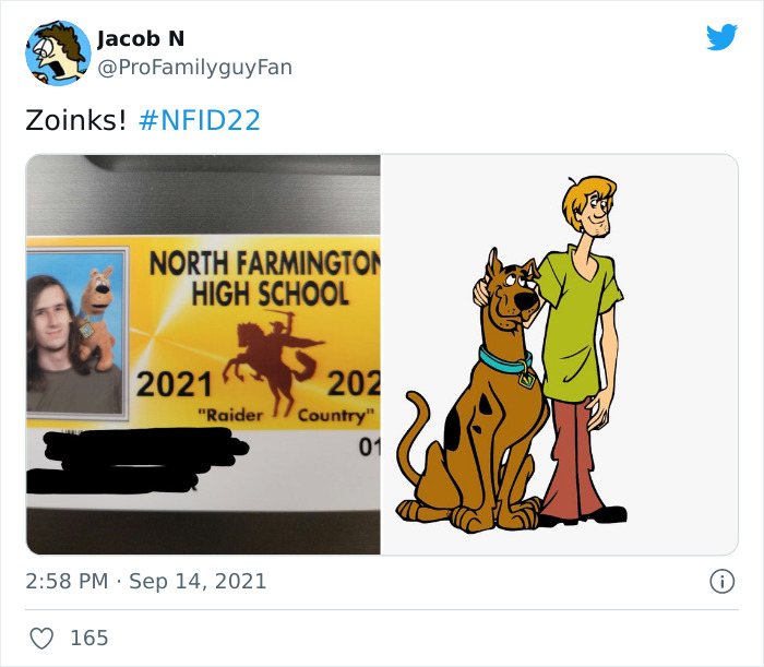 Funny-Id-Photos-High-School-Seniors-Costumes