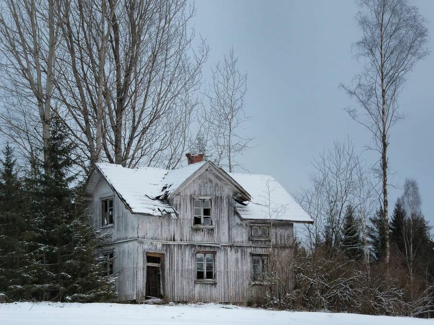 I Search For Abandoned Houses In The Arctic