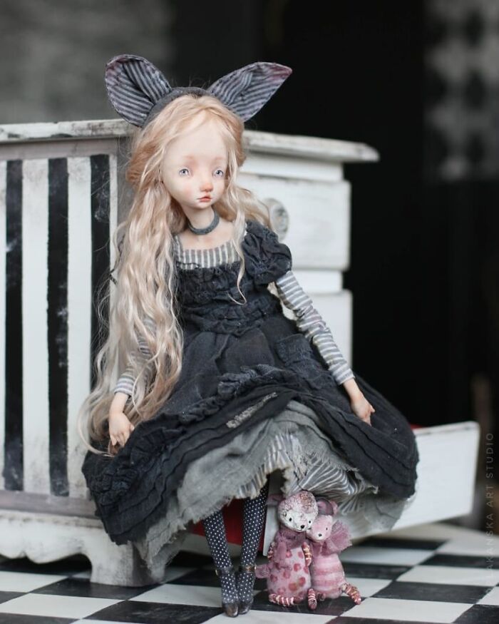 16 Years Helena Oplakanska Create Art Dolls
