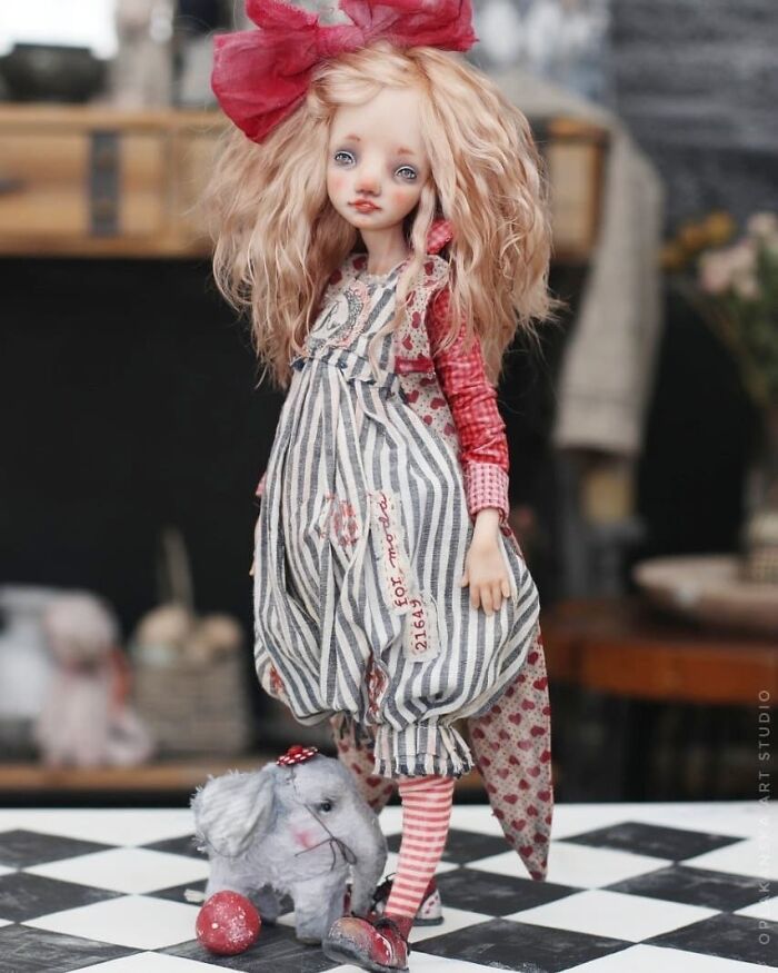 16 Years Helena Oplakanska Create Art Dolls
