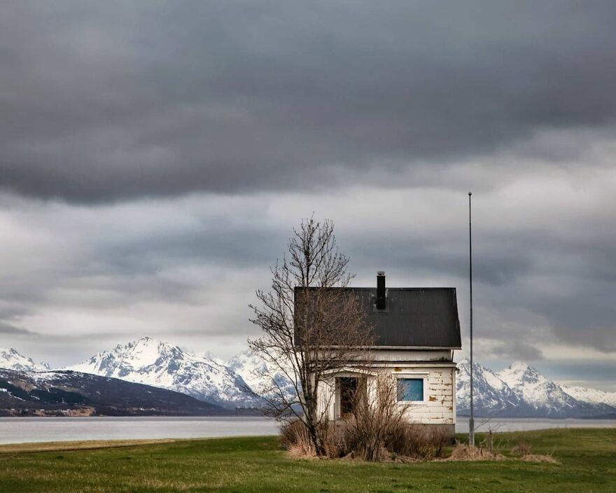 I Search For Abandoned Houses In The Arctic