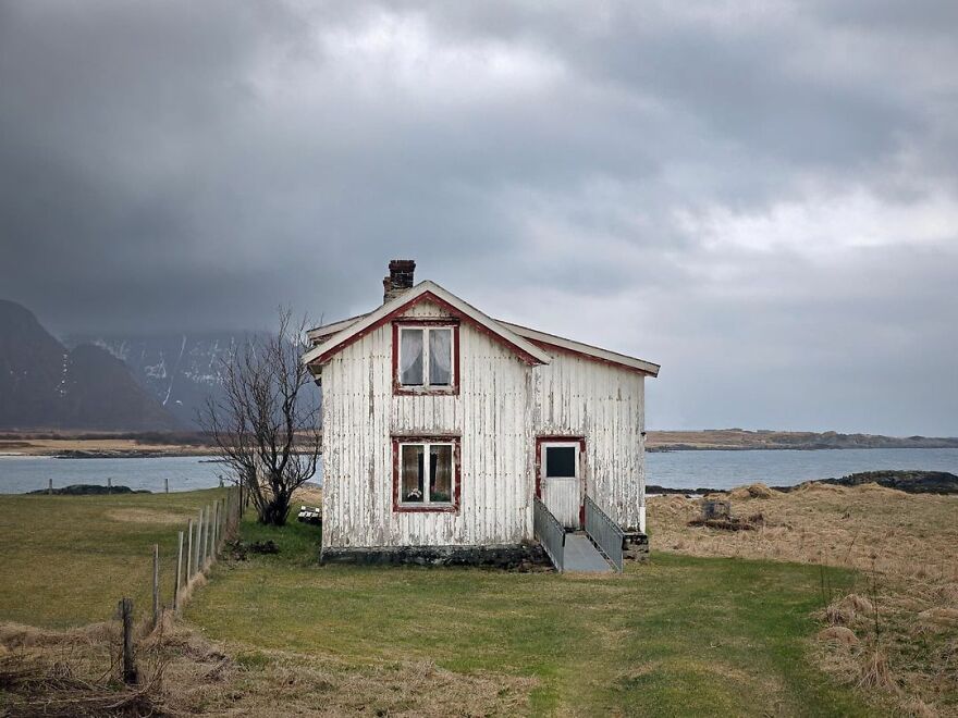 I Search For Abandoned Houses In The Arctic