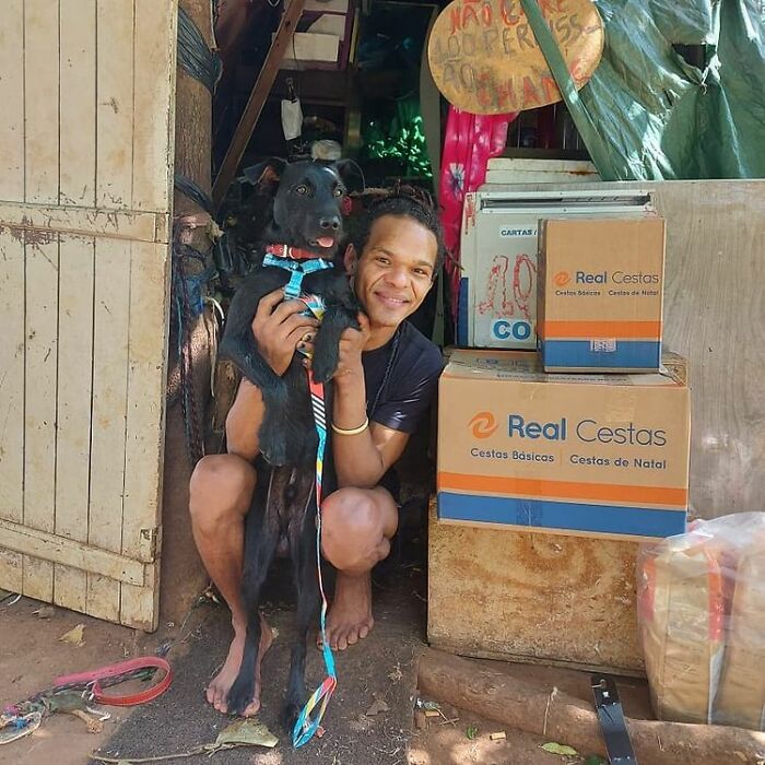 Account On Instagram Shows The Friendship Between Brazilian Homeless People And Their Dogs (183 Pics)