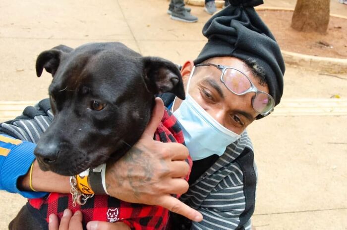 Account On Instagram Shows The Friendship Between Brazilian Homeless People And Their Dogs (183 Pics)