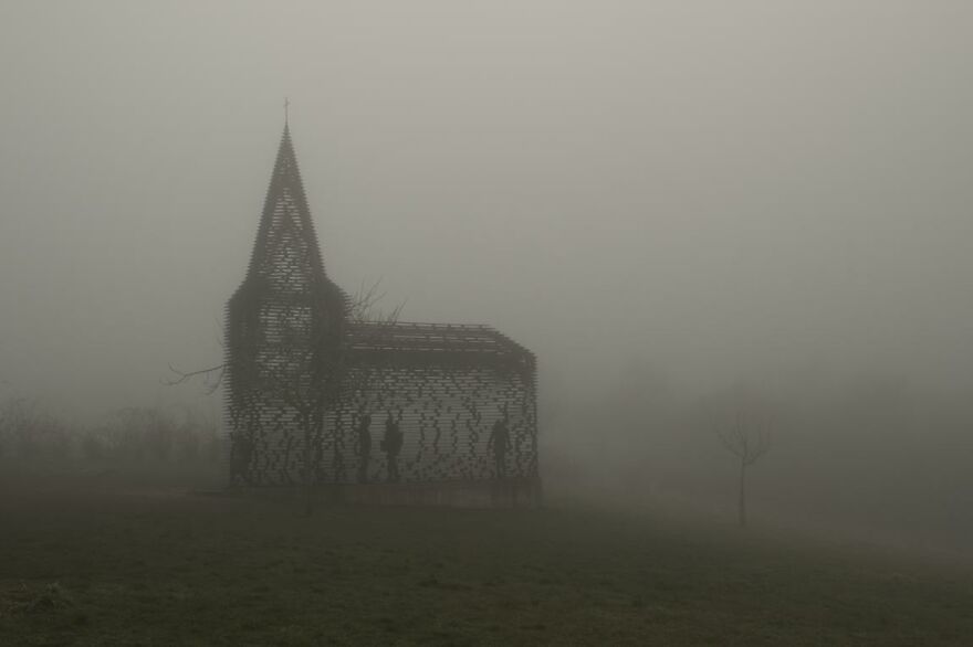 Reading Between The Lines By Ingrid Gielen