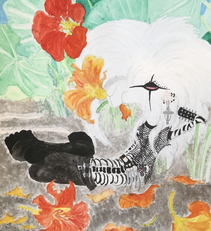 Goth Rat/Porcupine Creature??? Eating Flowers?? 🤷🏻😅