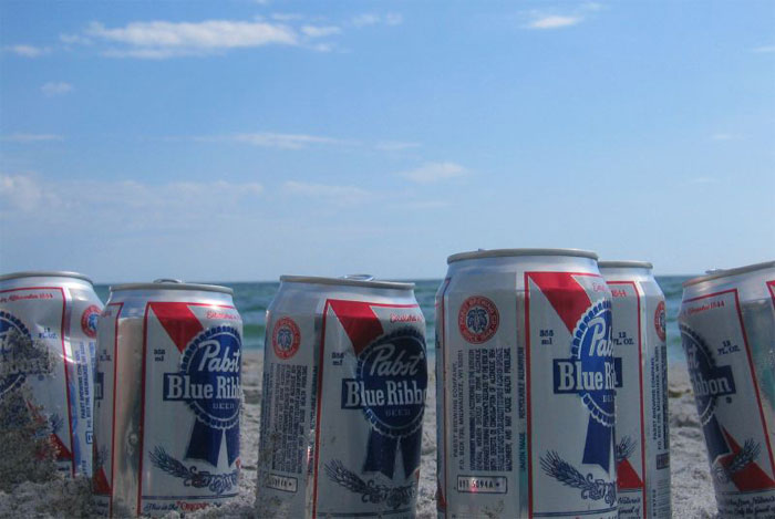 30 Of The Funniest And Weirdest Compliments Folks In This Online Group Got