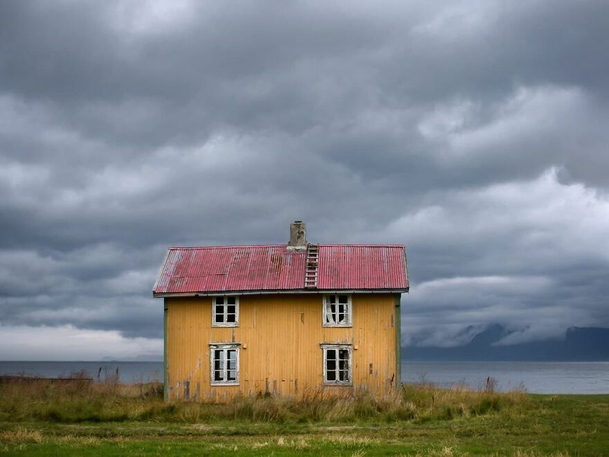 I Search For Abandoned Houses In The Arctic