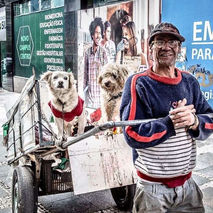 Account On Instagram Shows The Friendship Between Brazilian Homeless People And Their Dogs (183 Pics)