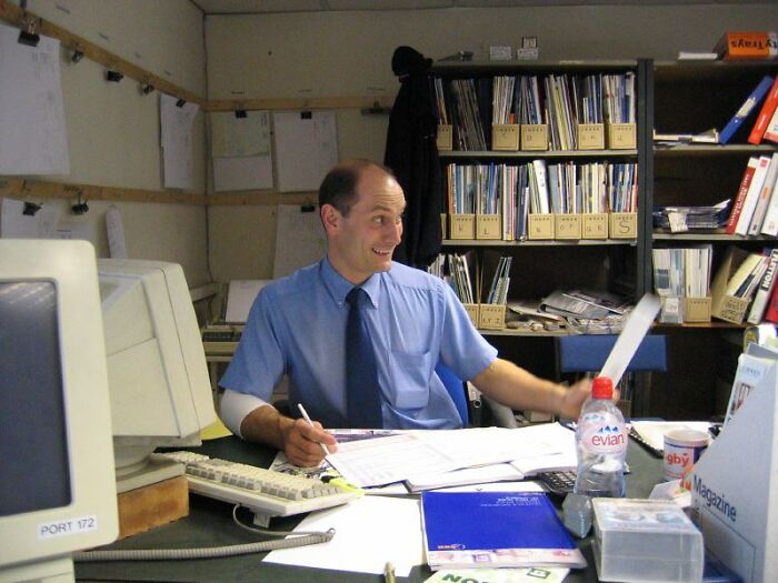 40 Bitter Truths About Being An Adult That Usually Don't Cross Teens' Minds, As Pointed Out In This Viral Thread