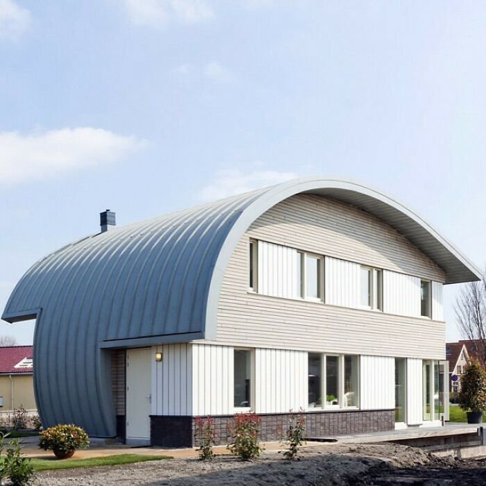 Si te fijas bien, verás algo que se parece a una casa