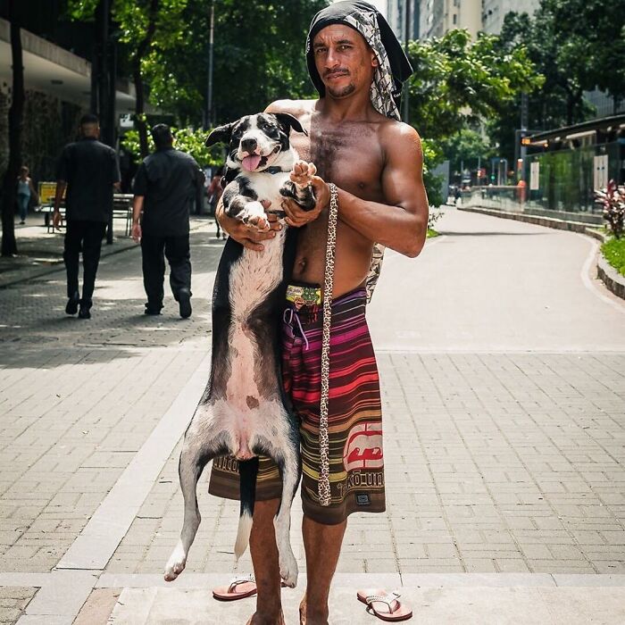 Account On Instagram Shows The Friendship Between Brazilian Homeless People And Their Dogs (183 Pics)