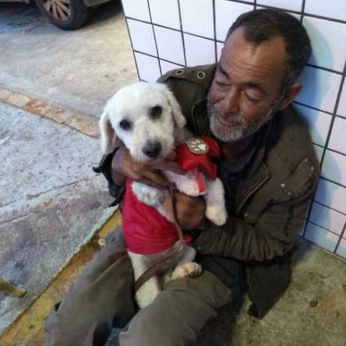 Account On Instagram Shows The Friendship Between Brazilian Homeless People And Their Dogs (183 Pics)