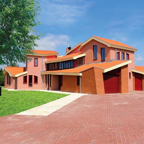 No bebas y construyas