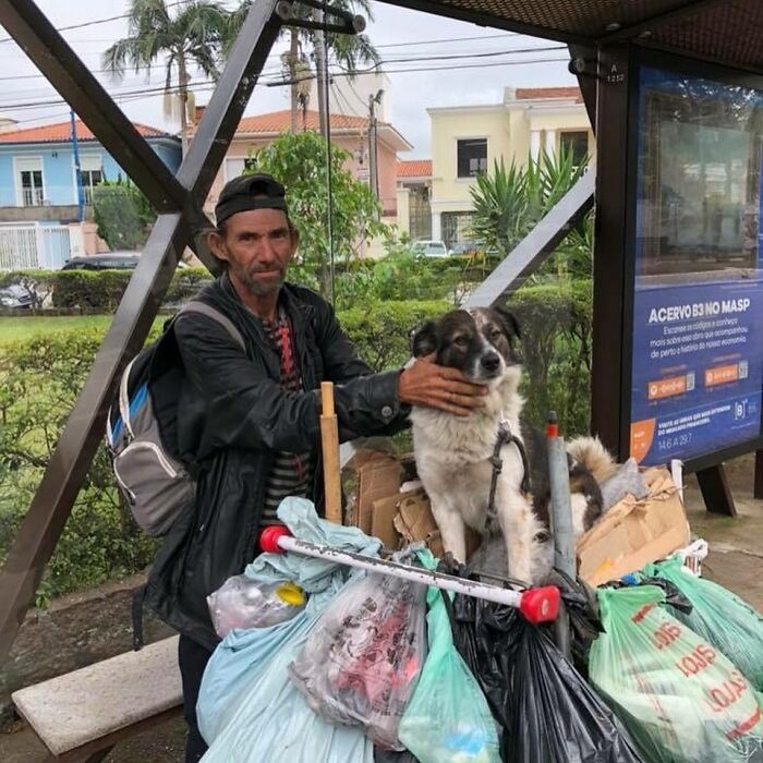 Account On Instagram Shows The Friendship Between Brazilian Homeless People And Their Dogs (183 Pics)