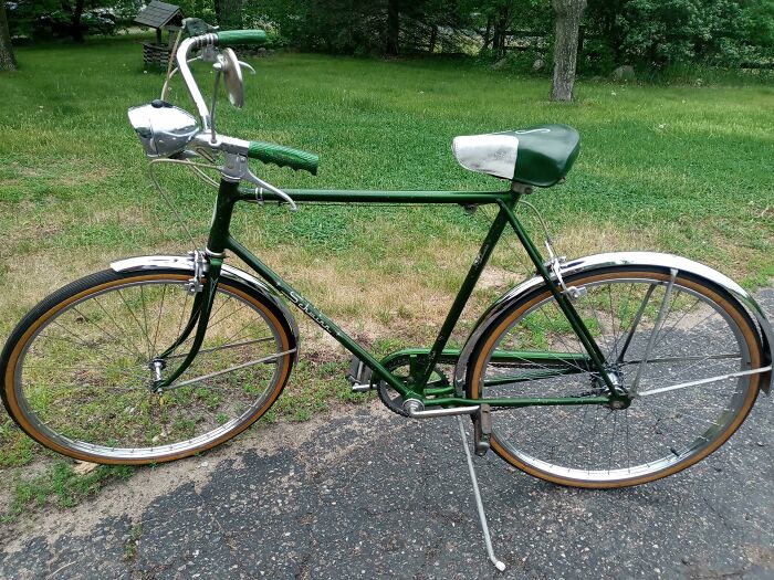 Just Got Done Detailing My Grandpa's 1971 Schwinn Racer! These Bikes Were Built For Life That's For Sure!