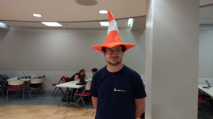 Jean-Baptiste Kempf es el creador de VLC media player, y rechazó decenas de millones de € para que VLC siguiera sin publicidad. Gracias Jean