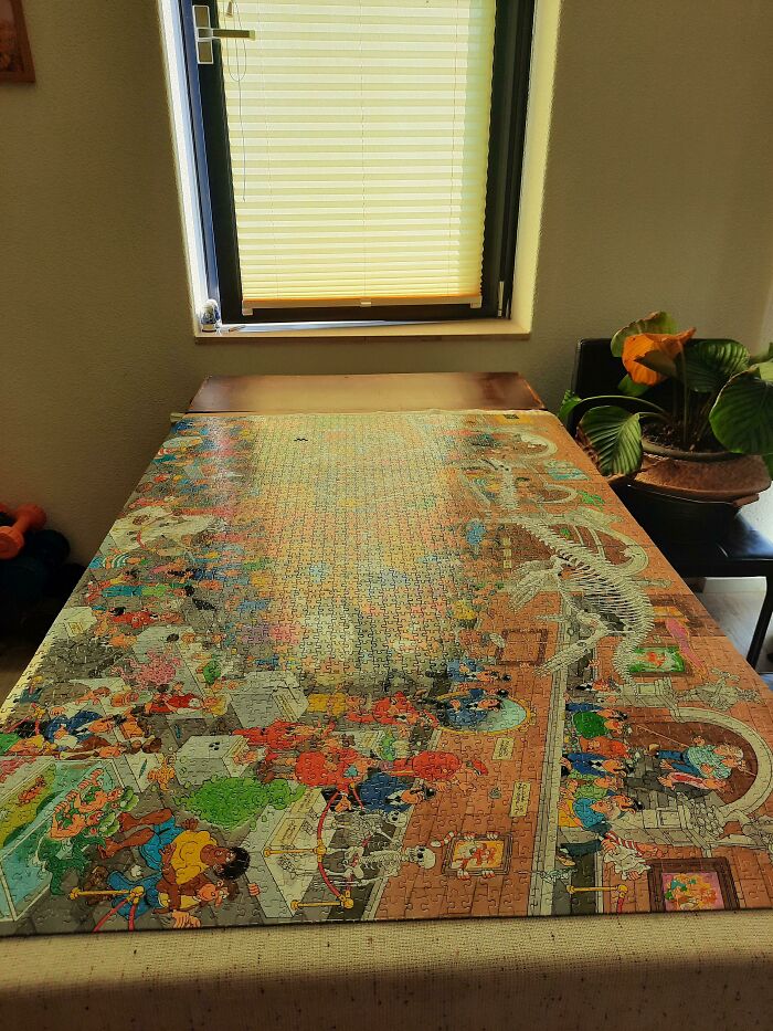 The Box Said 3000 Pieces. A Week Of Quarantine Tells Me It's 2999