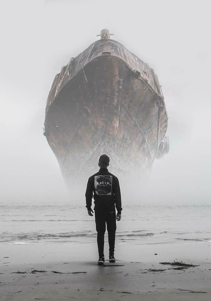 It Was Foggy In My Town The Other Day And I Captured This Terrifying Scene