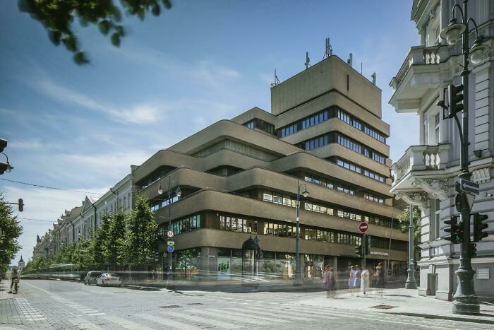 One Of The Rare Examples When Soviet Brutalism Looks Good. Cooperative Union Building, Vilnius, 1979