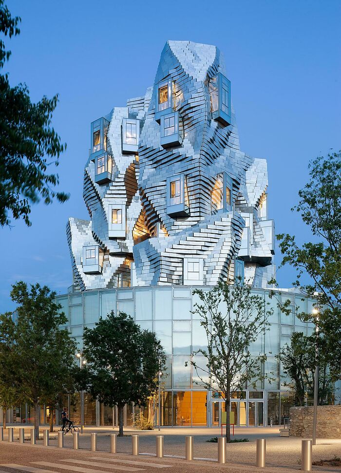 Luma Arles (Frank Gehry, France, 2021)