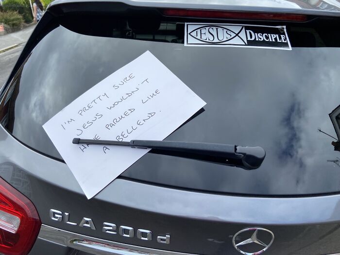 Discípulo de Jesús, pero no sabe aparcar