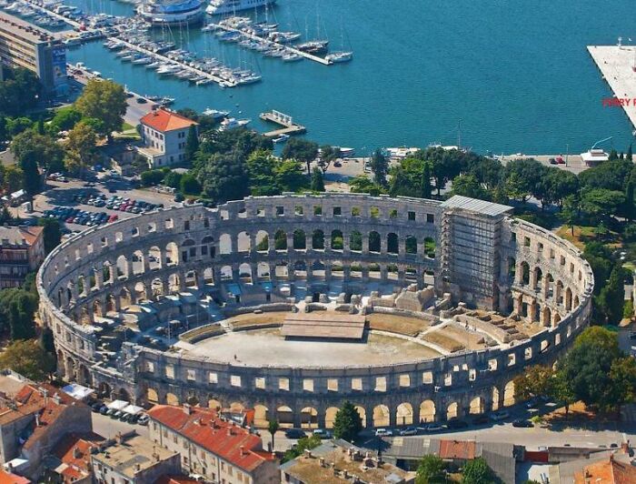 Pula Arena - Built Between 27 Bc And Ad 68 By Roman Empire - Pula, Croatia