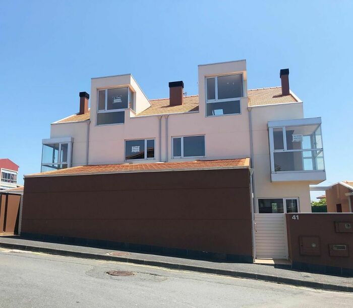 Every Room Has A ‘For Sale’ Sign