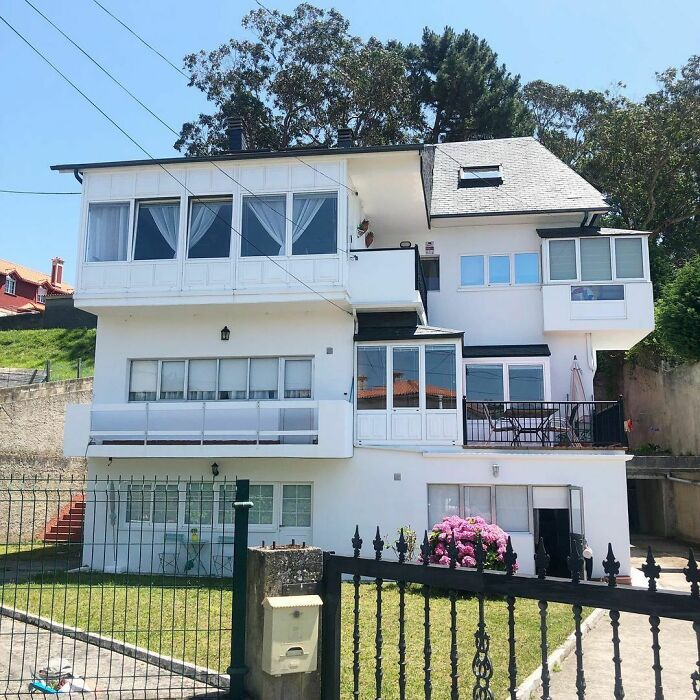 Almost Some Beauty In This But It Still Looks Like Howls’s Moving Castle