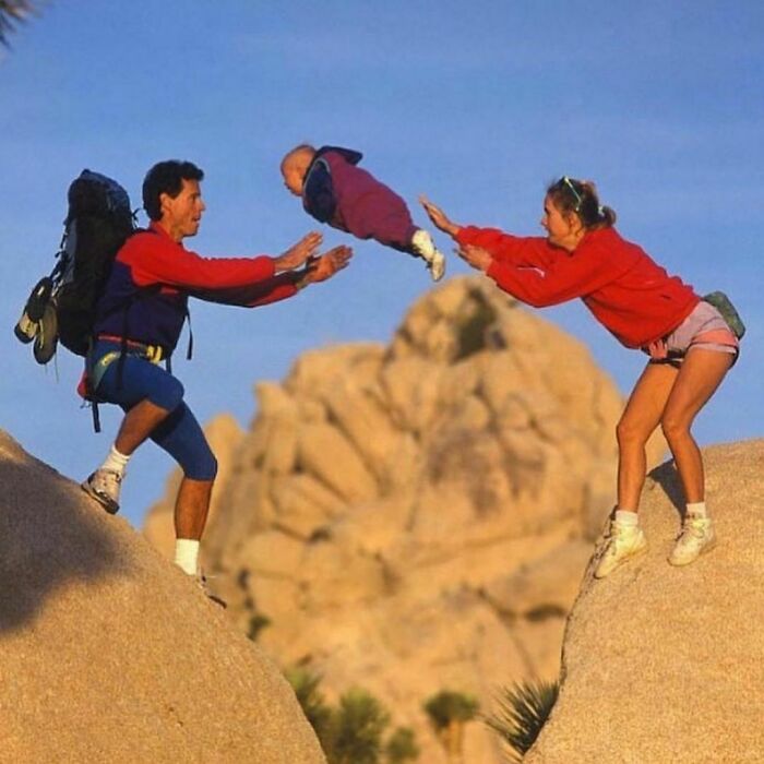 "I Want To Leave" Is Pretty Much The Weirdest Instagram Account, And Here Are 50 Pictures To Prove It