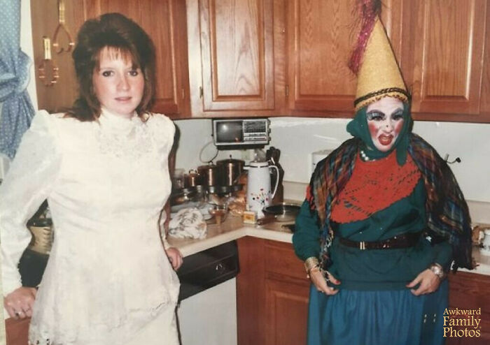 My Mom’s Friend Dressed As A Clown For My Parents’ Wedding Day. Nobody Knows Why