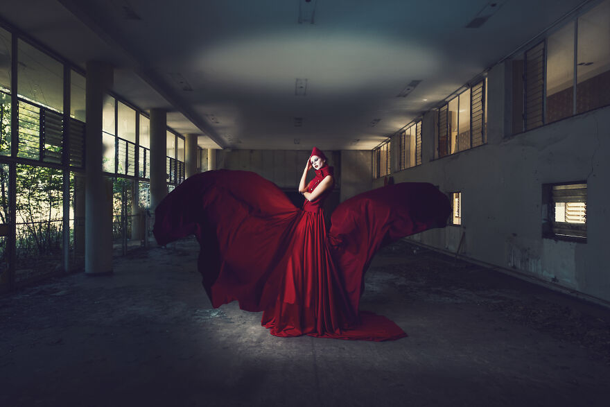 I Shot High Fashion In Abandoned Hospital