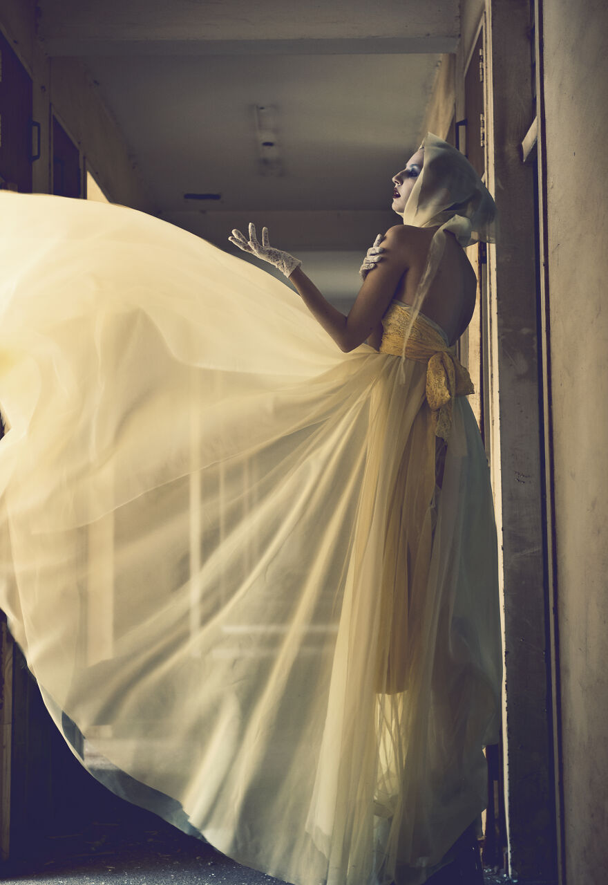 I Shot High Fashion In Abandoned Hospital