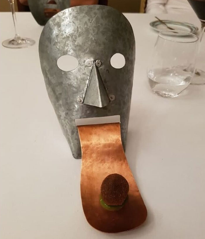 La croqueta en la máscara de hierro