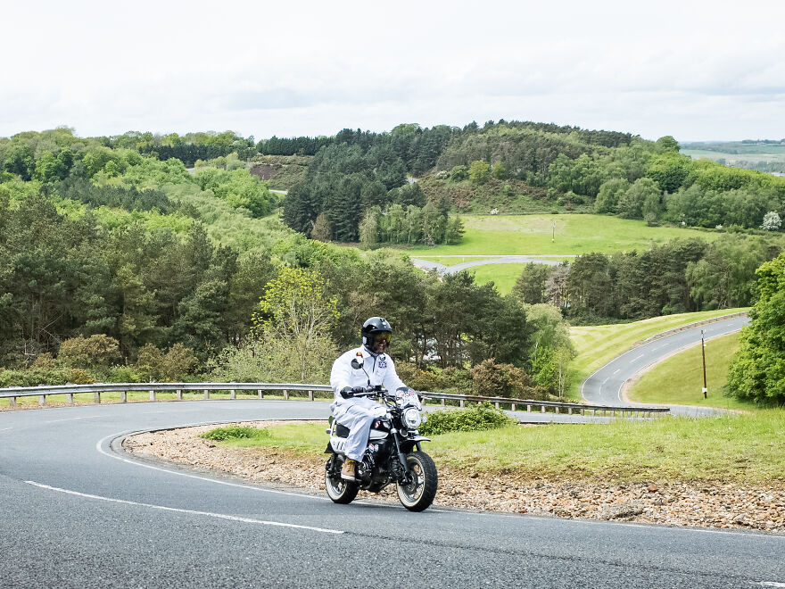 Photographing And Videoing The Distinguished Gentleman's Ride
