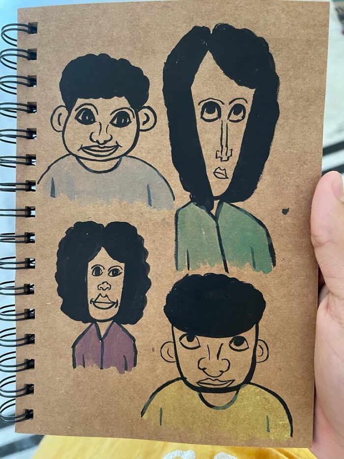 Artist Captures Face In His Sketchbook Artist Captures Face In His Sketchbook