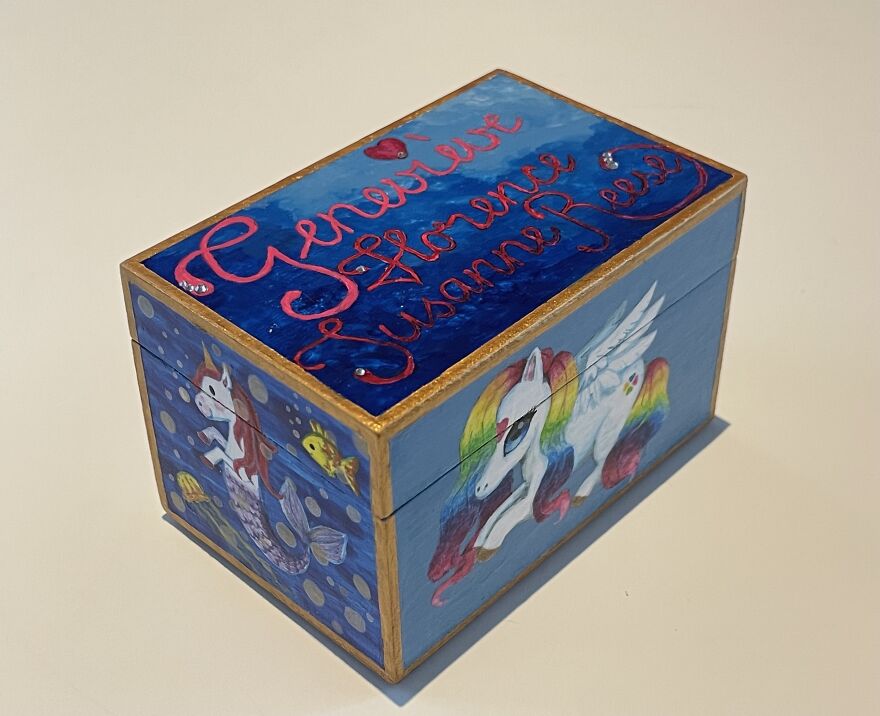 I Painted A Unicorn Tooth Box For My Daughter (13 Pics)