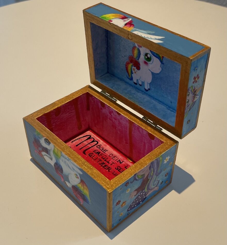 I Painted A Unicorn Tooth Box For My Daughter (13 Pics)