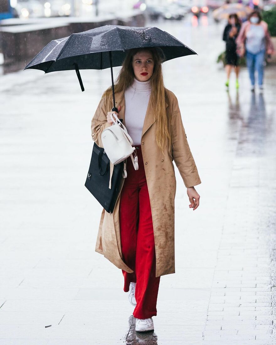 In Russia, A Photographer Takes Pictures Of Stylish People On City Streets