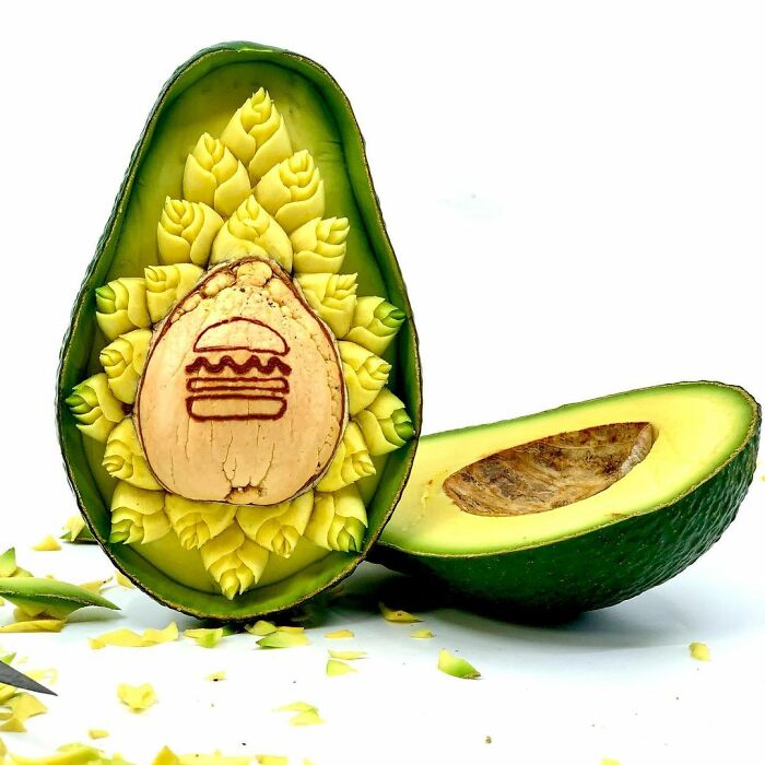 Italian Artist Makes Amazing Sculptures Using Avocados