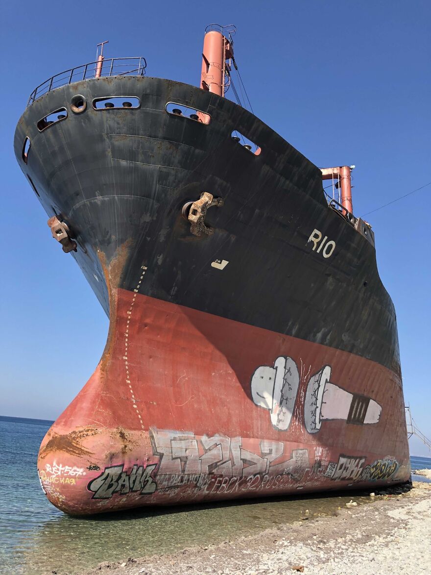 Mountains, Yachts, Ships, The Sea And Amazing Sunsets - All This Is Novorossiysk (25 Pics)