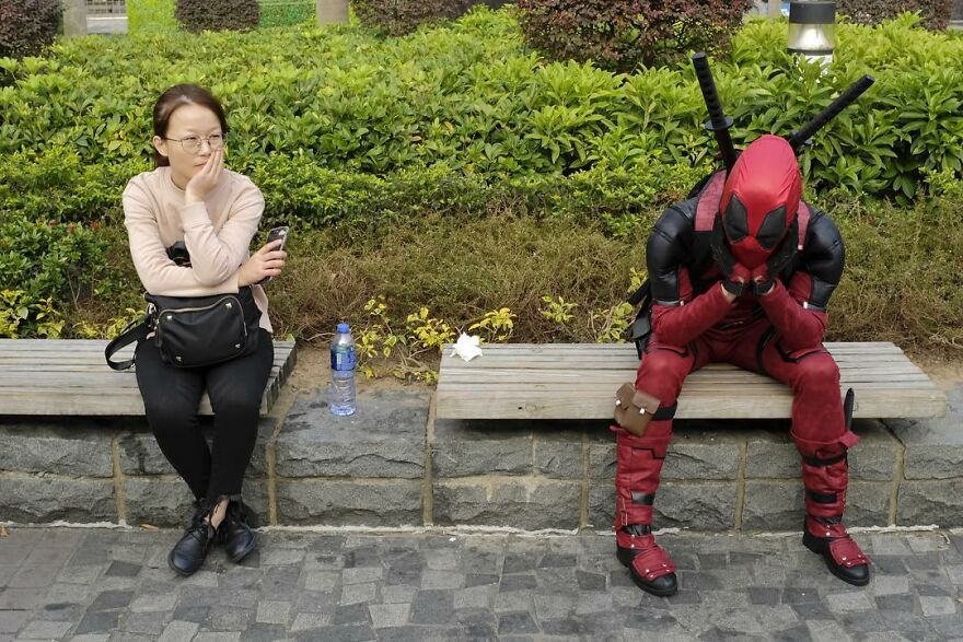 Photographer Goes Out On The Streets Of Hong Kong Capturing Everyday Coincidences