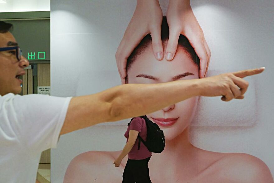 Photographer Goes Out On The Streets Of Hong Kong Capturing Everyday Coincidences